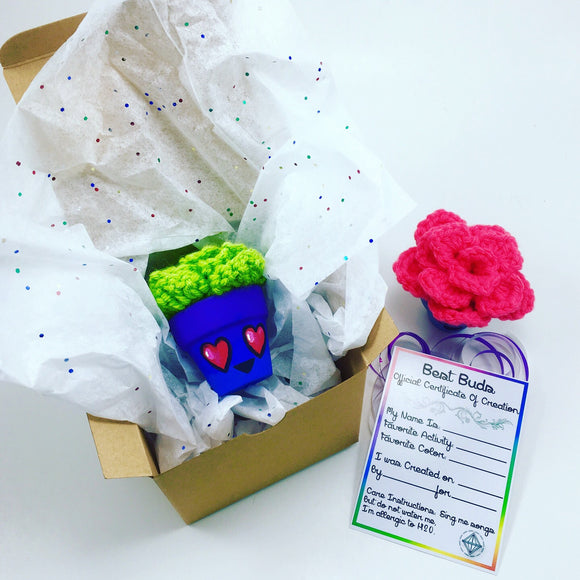 Mini “Best Budz” Heart Eyez -Crochet Succulent by YoungSayDay
